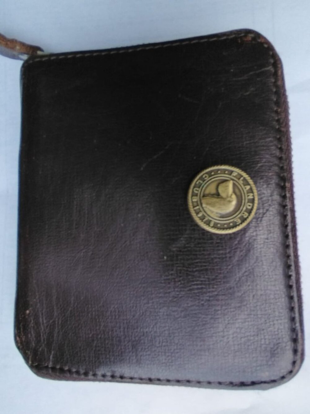 Vintage Flandre Club 1978 Brown Leather Zip Around Bifold Wallet w/ Coin Pocket - Picture 1 of 3